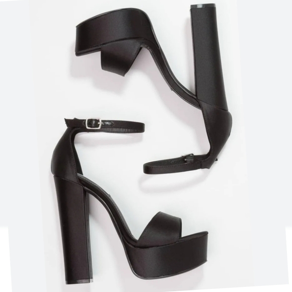 Steve Madden Platform Sandals Black Satin Size 9  Revolve - Picture 4 of 15